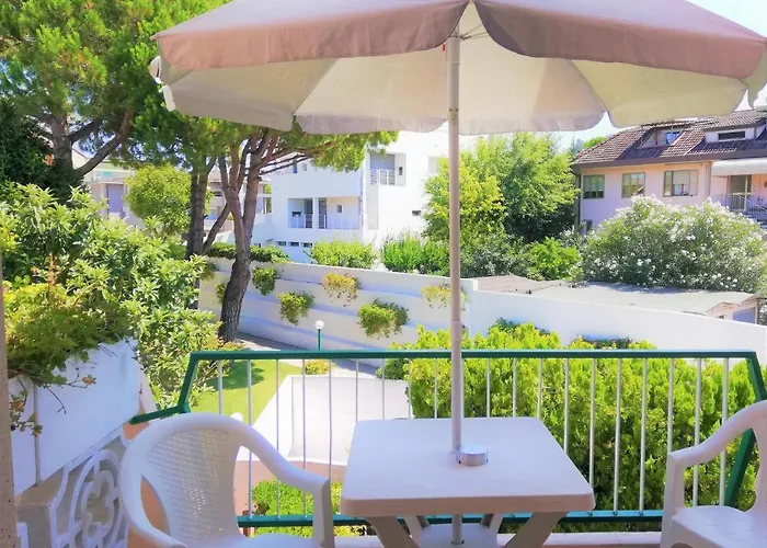 B&c Lägenhet Lido di Jesolo